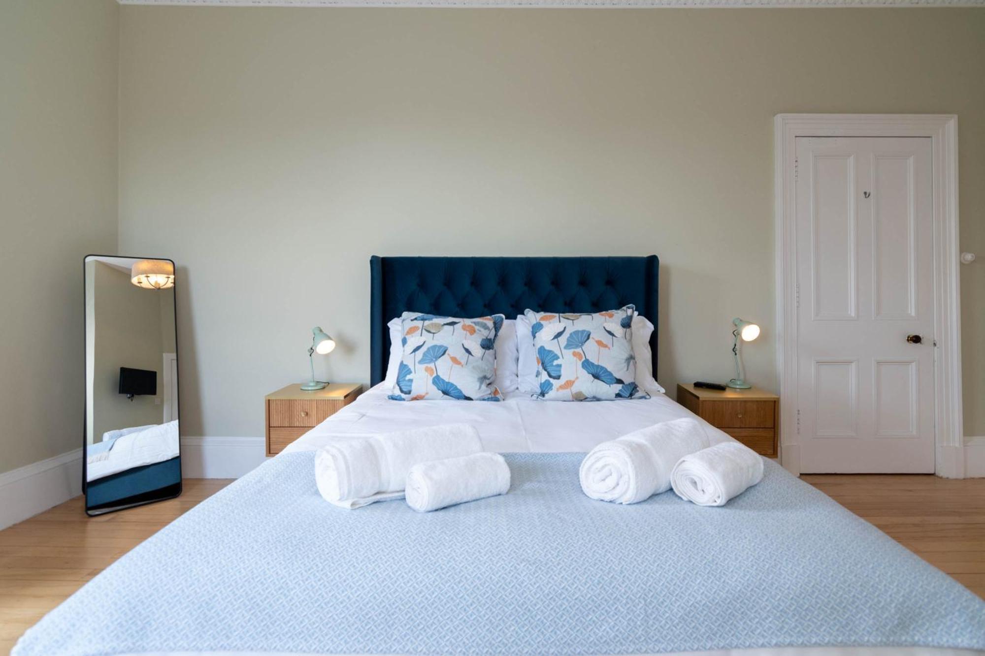 Rosebank House - 12 Guests, 6 Ensuite Bedrooms, Ev Point, Games Rooms, Wood Burner, Pet Friendly! Blairgowrie and Rattray Eksteriør bilde